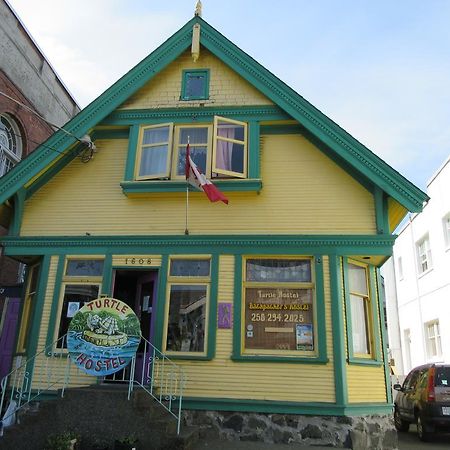Turtle Hostel Victoria Exterior foto